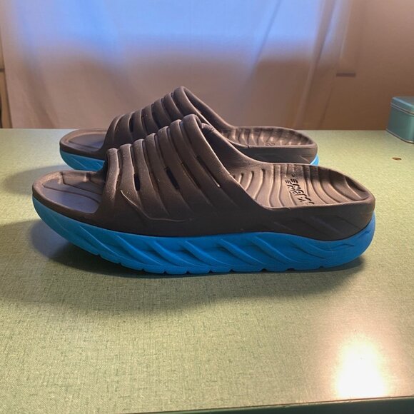 Hoka Recovery Slides, Women's Size 6 - Picture 4 of 9
